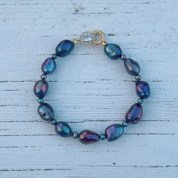 S96 Handmade Freshwater Baroque Pearl Bracelet - Picture 5 of 5